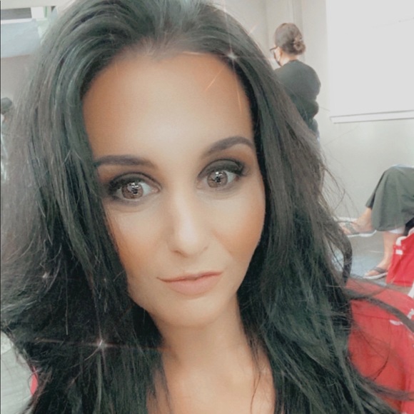 nicolecastanon